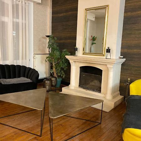 A La Villa Perroy Les Chambres Sont Spacieuses Et Les Petit-Dejeuners Offerts 됭케르크 외부 사진