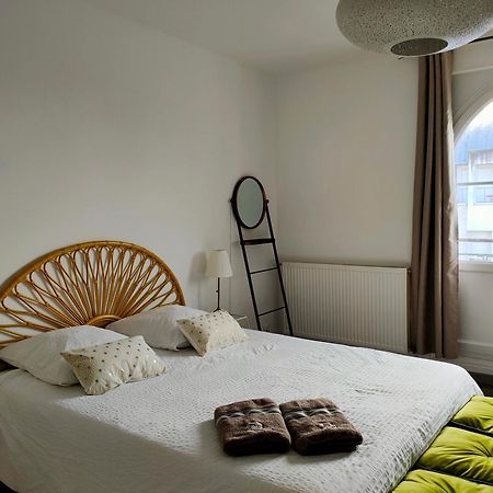A La Villa Perroy Les Chambres Sont Spacieuses Et Les Petit-Dejeuners Offerts 됭케르크 외부 사진
