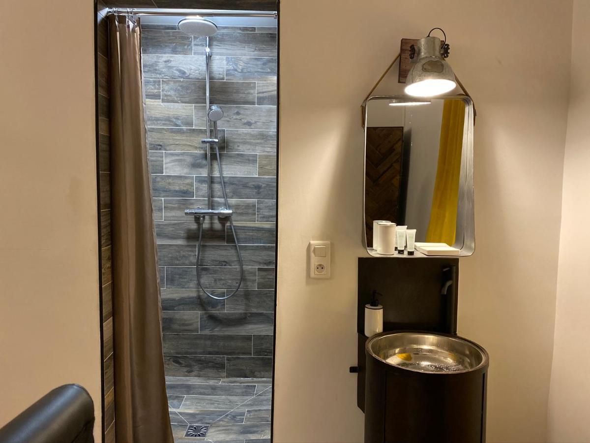 A La Villa Perroy Les Chambres Sont Spacieuses Et Les Petit-Dejeuners Offerts 됭케르크 외부 사진