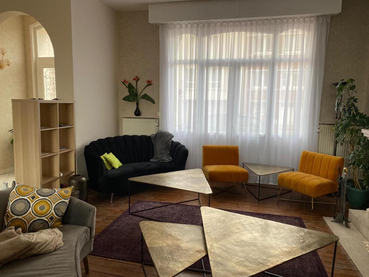 A La Villa Perroy Les Chambres Sont Spacieuses Et Les Petit-Dejeuners Offerts 됭케르크 외부 사진